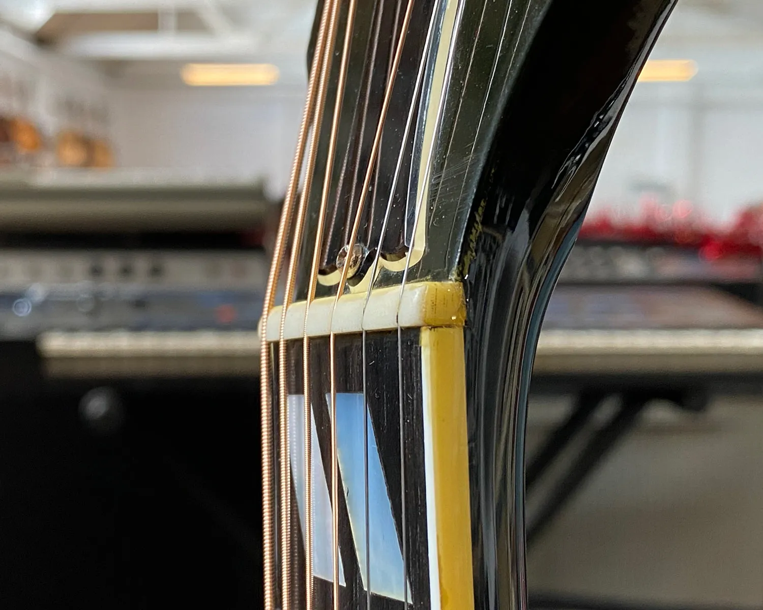 1977 Gibson Dove Custom - Ebony w/ OHSC & Paperwork 🕊️