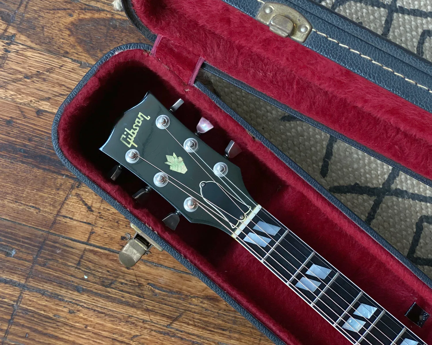 1977 Gibson Dove Custom - Ebony w/ OHSC & Paperwork 🕊️