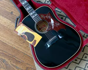 1977 Gibson Dove Custom - Ebony w/ OHSC & Paperwork 🕊️