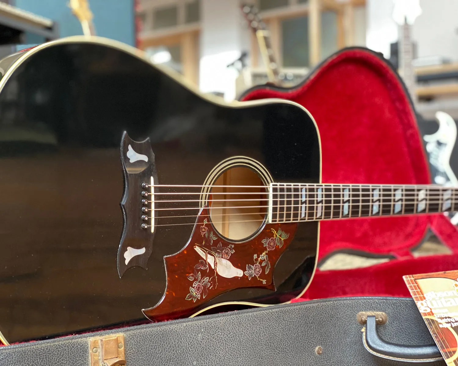 1977 Gibson Dove Custom - Ebony w/ OHSC & Paperwork 🕊️