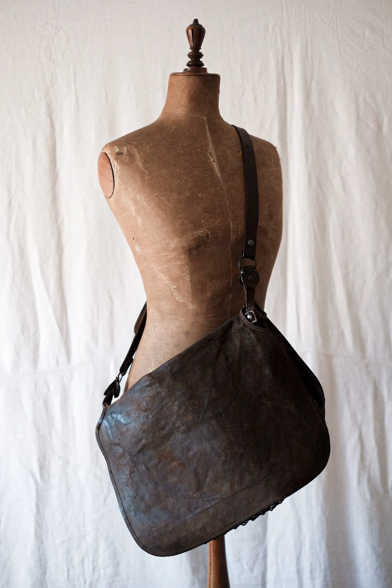 【~30's】French Vintage Fishing Leather Bag