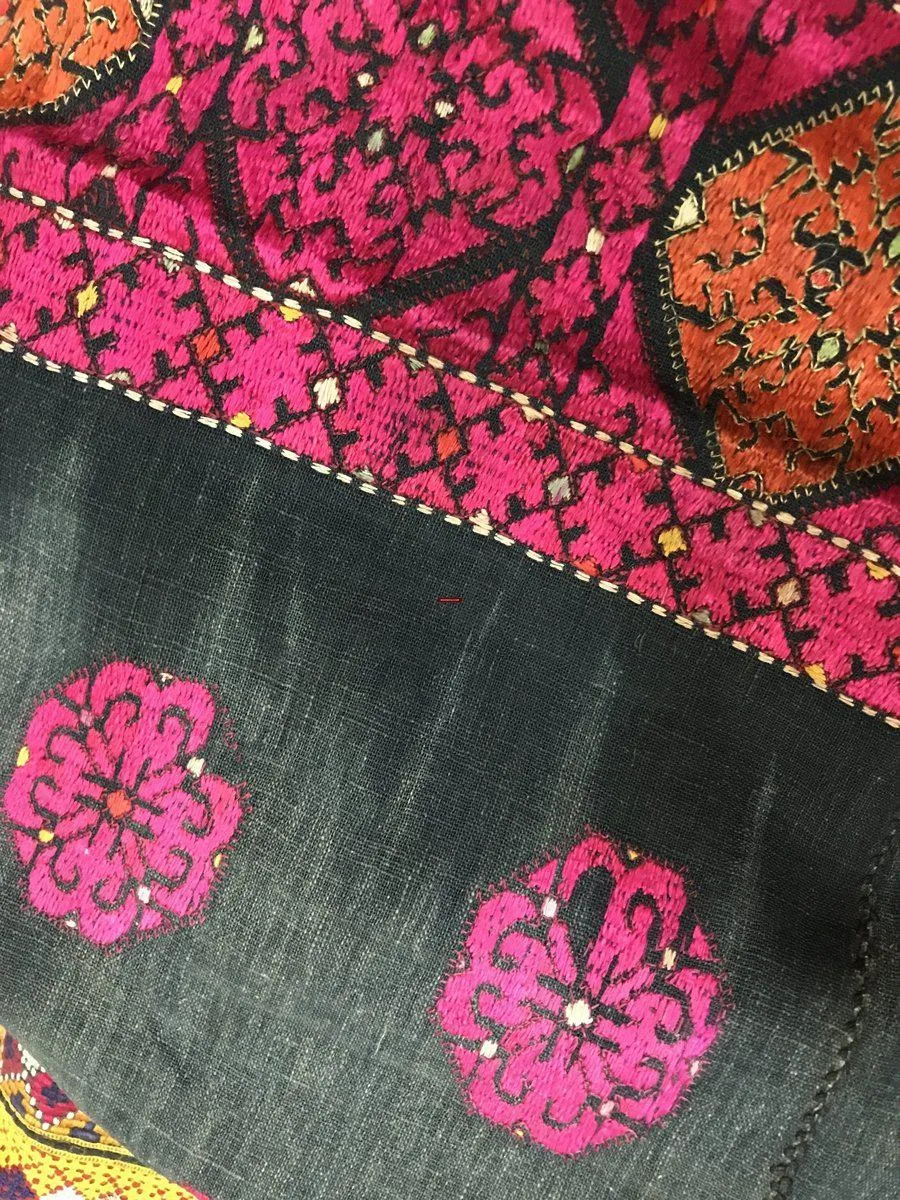 544 SOLD Gorgeous Rare Antique Swat Valley Bridal Phulkari Shawl
