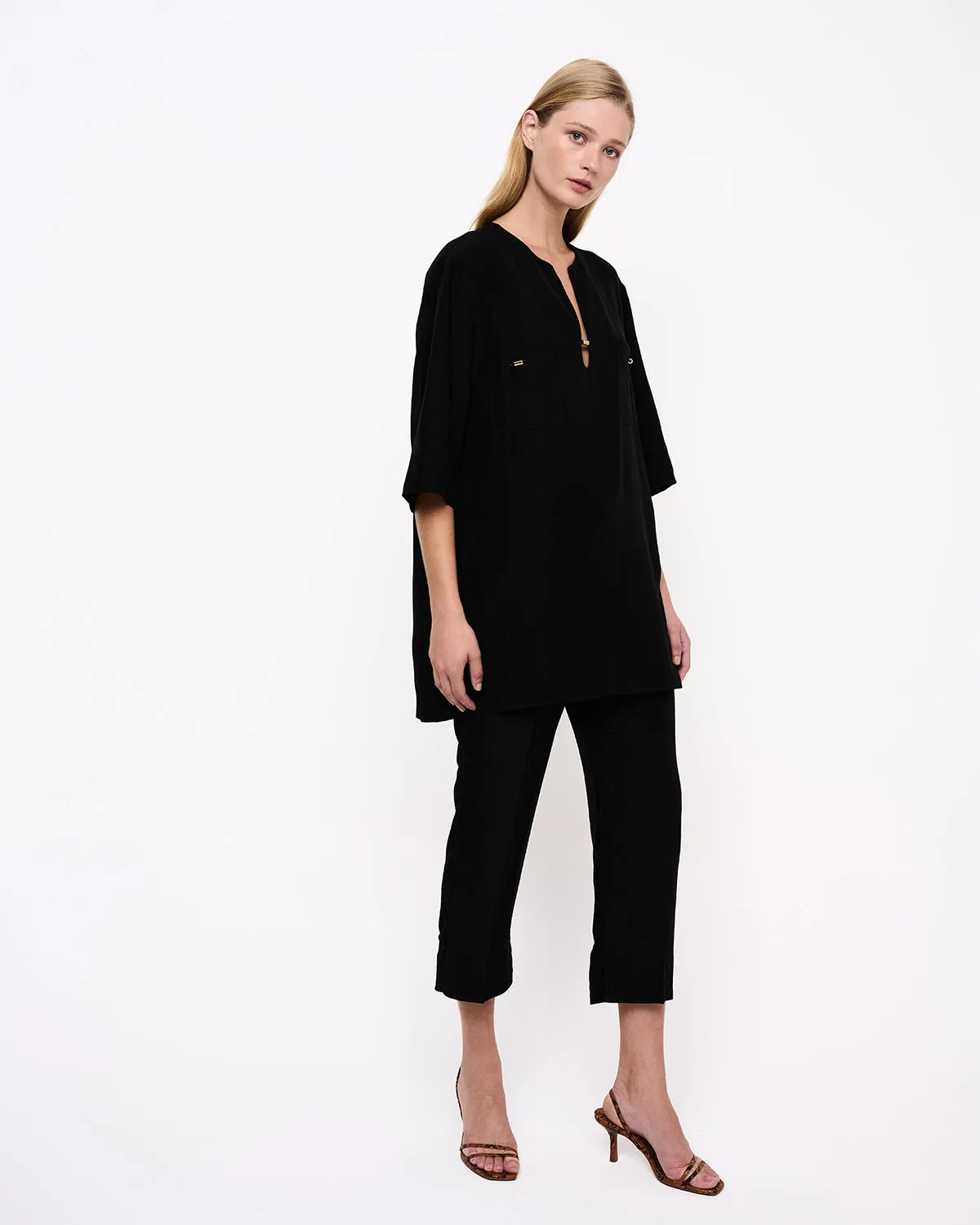 Blouse Gold Details Black