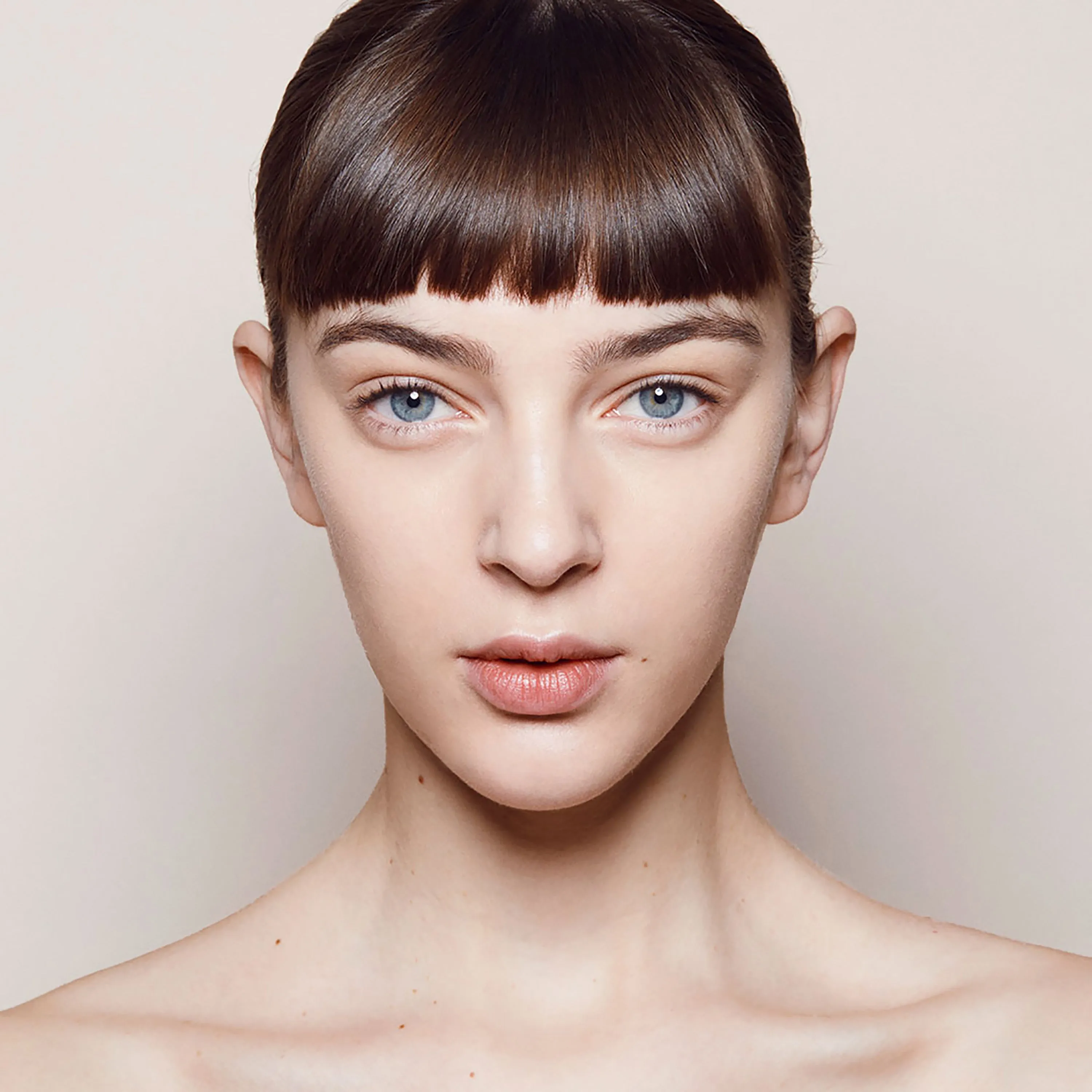 Invisible Touch Liquid Foundation--F112/Lightness