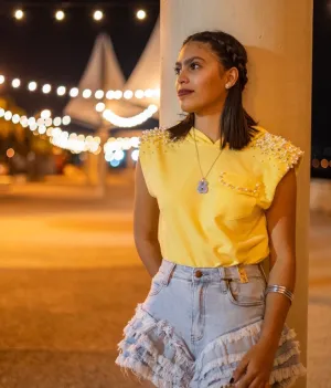 LP8039 Yellow sleeveless details Hoodie Top