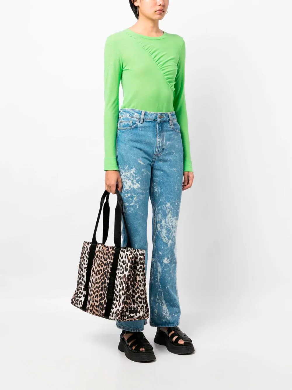 Medium Leopard Tech shopping bag