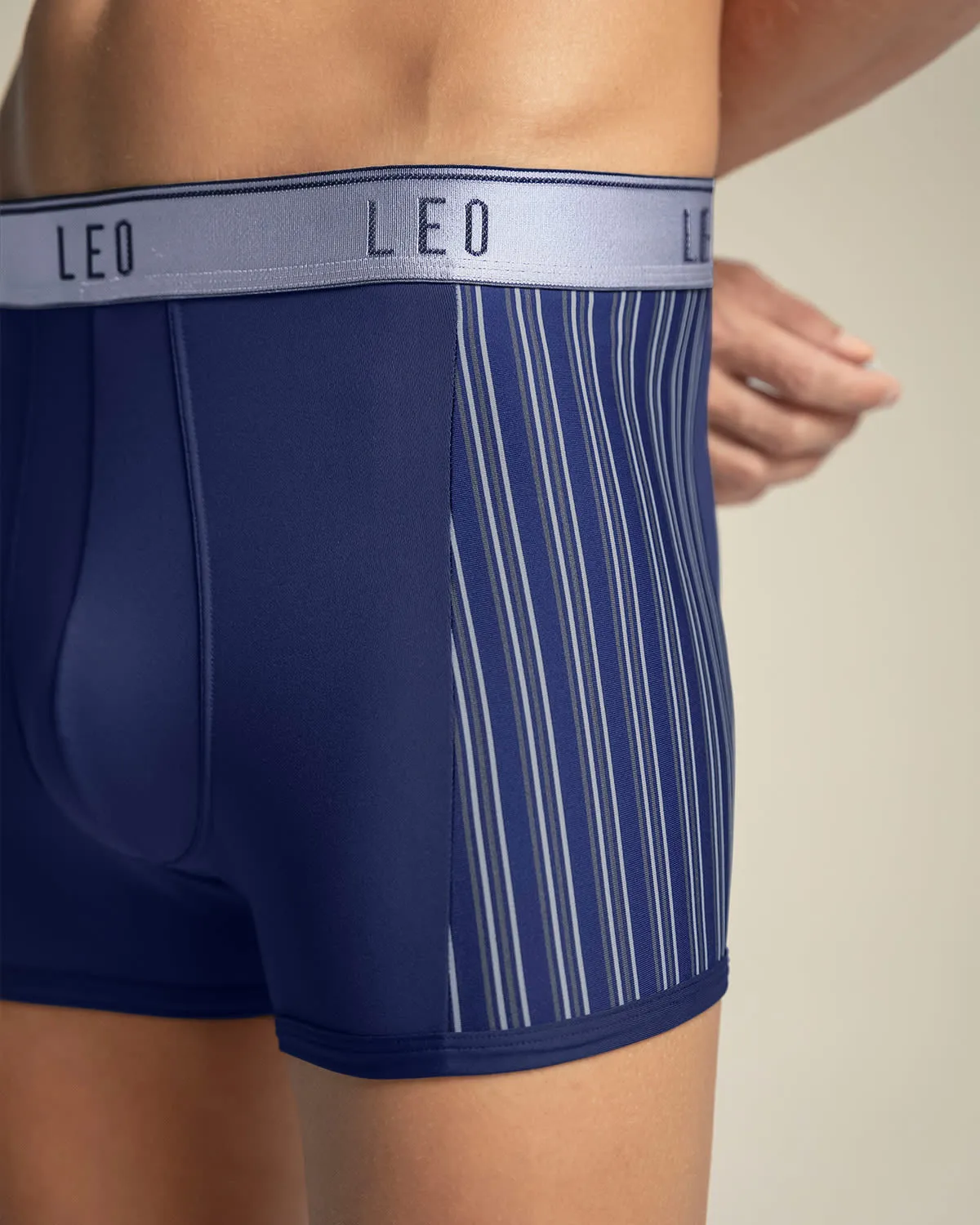 Perfect Fit Trunk with Contrast Details