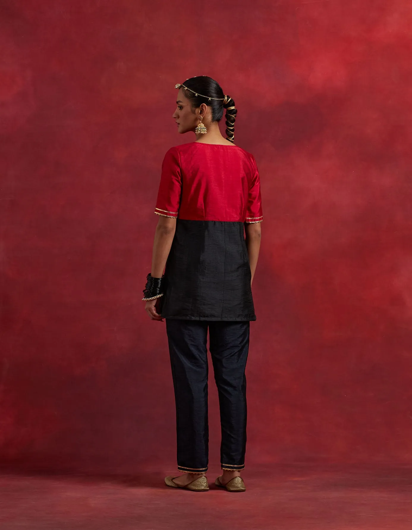 Red Black Raw Silk Sadhna Kurta Set (Set Of 3)