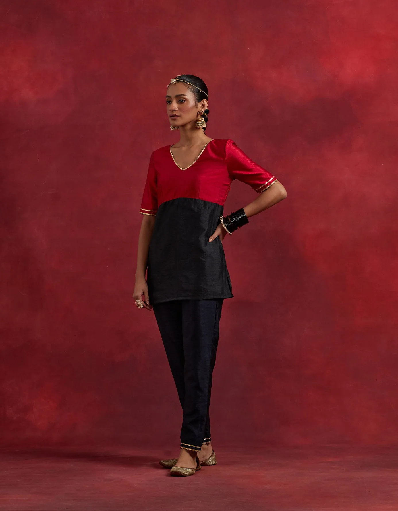 Red Black Raw Silk Sadhna Kurta Set (Set Of 3)