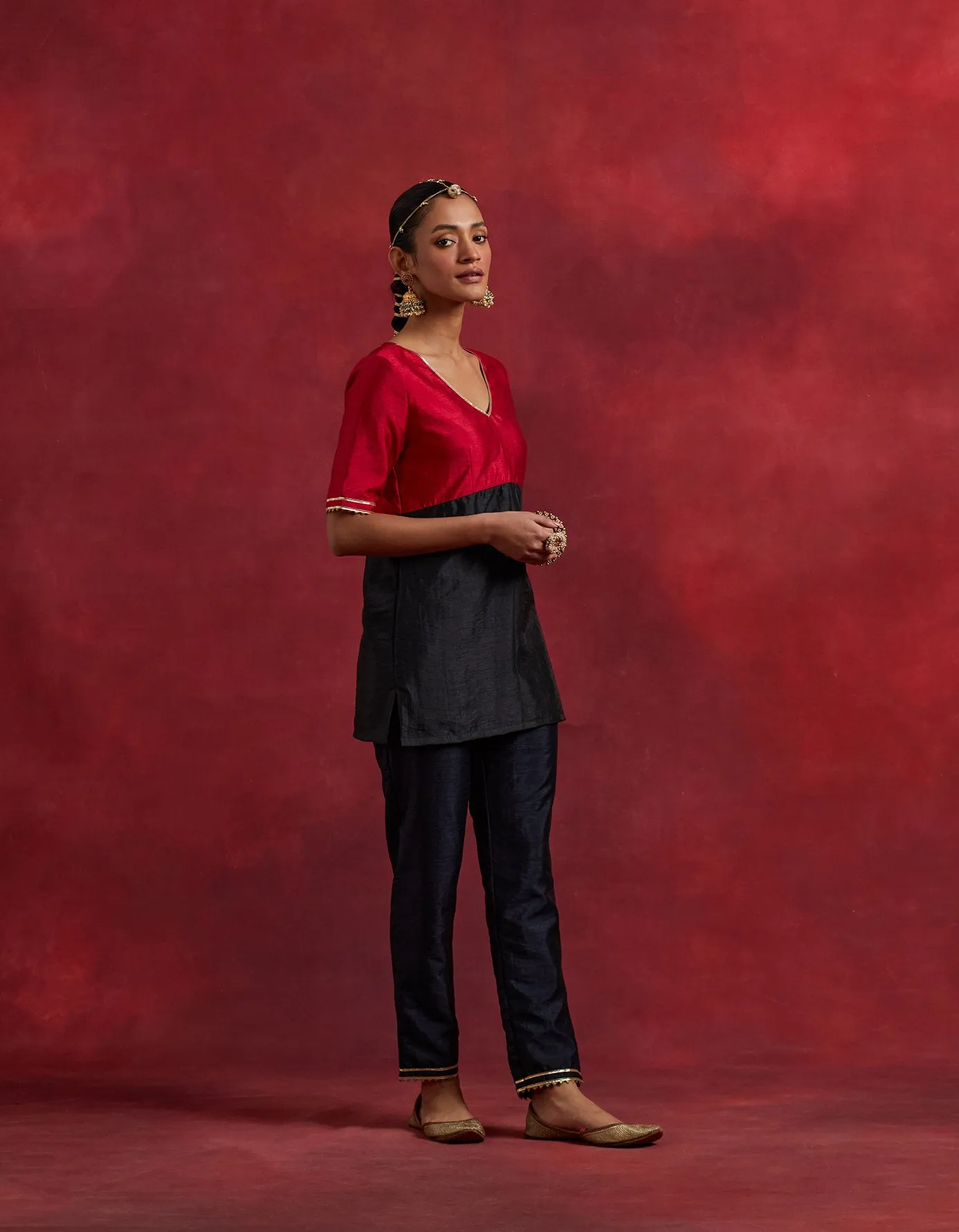Red Black Raw Silk Sadhna Kurta Set (Set Of 3)