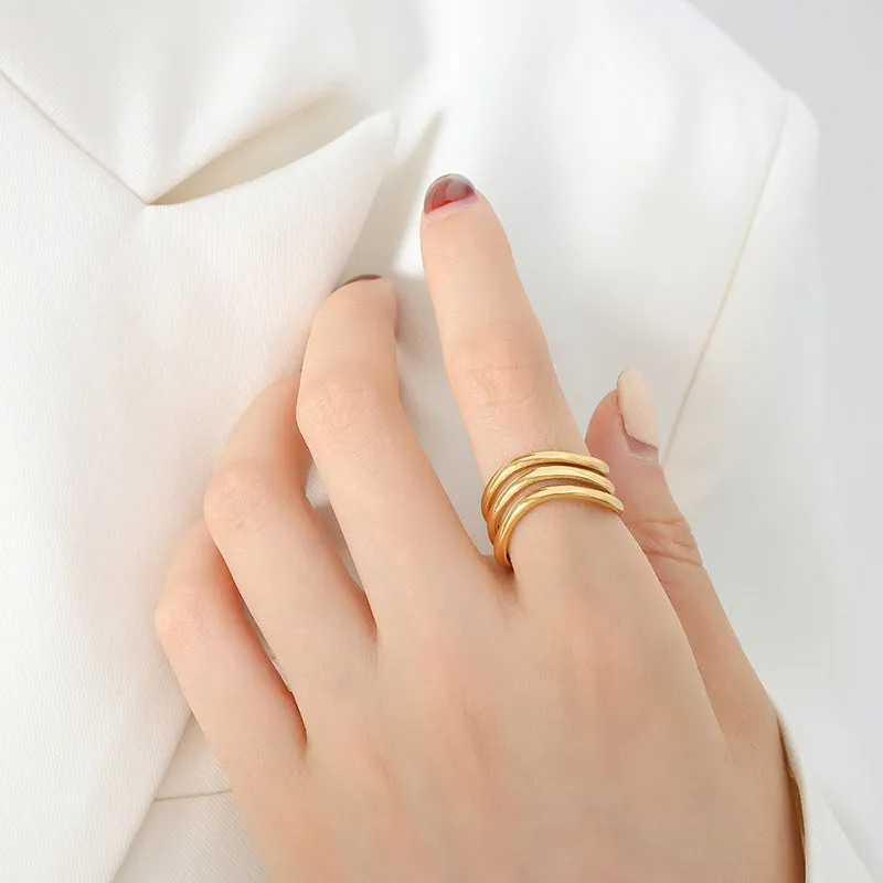 Stylish 18K Gold-Plated Titanium Steel Ring for Women - Elegant Wholesale Jewelry