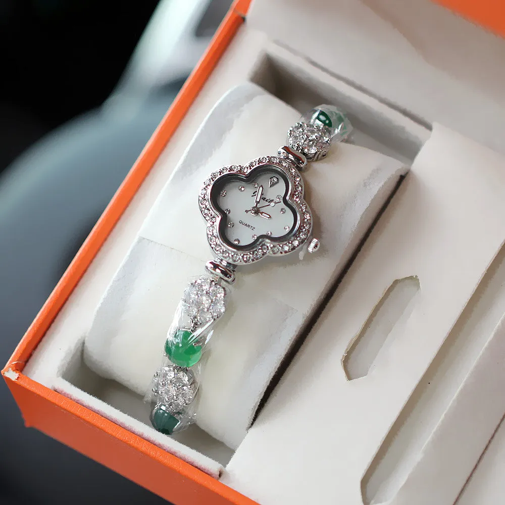 Women's watches, luminous hands, diamond-waterproof bracelets, fashionable watches