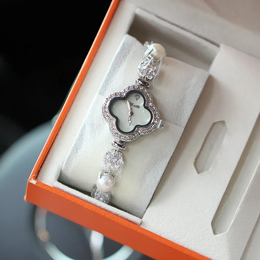 Women's watches, luminous hands, diamond-waterproof bracelets, fashionable watches