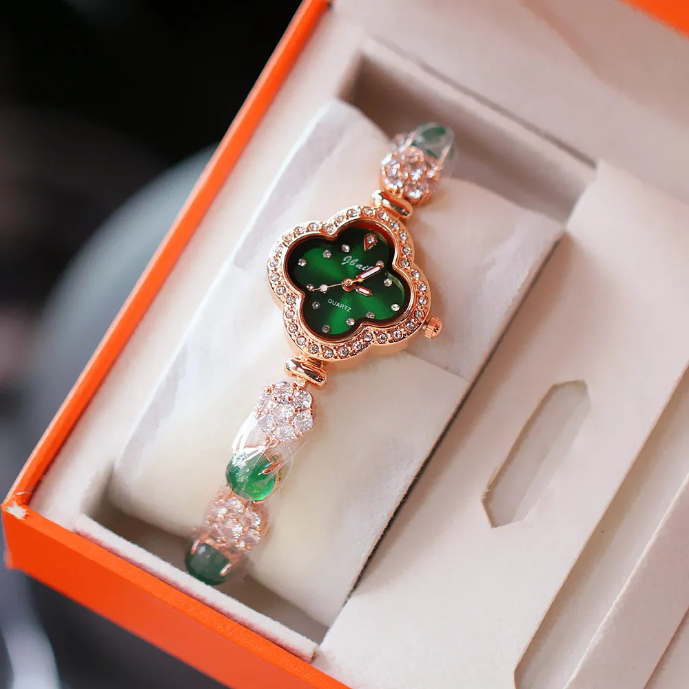 Women's watches, luminous hands, diamond-waterproof bracelets, fashionable watches