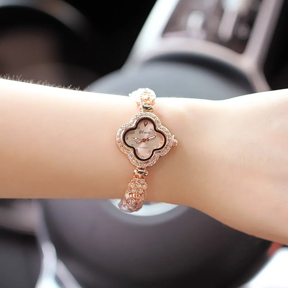 Women's watches, luminous hands, diamond-waterproof bracelets, fashionable watches